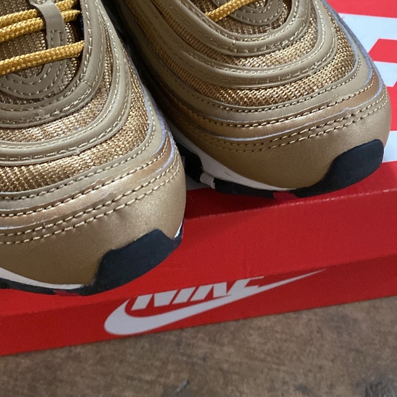 Nike Women’s Air Max 97 OG QS Metallic Gold Varsity Red (2017) sz 6 - Picture 8 of 11